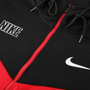 Conjunto Nike Repeat Preto e Vermelho