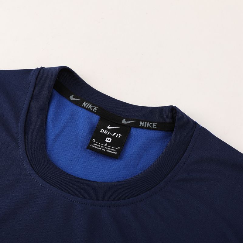 Kit Camisa e Short Nike Repeat Azul Dois Tons