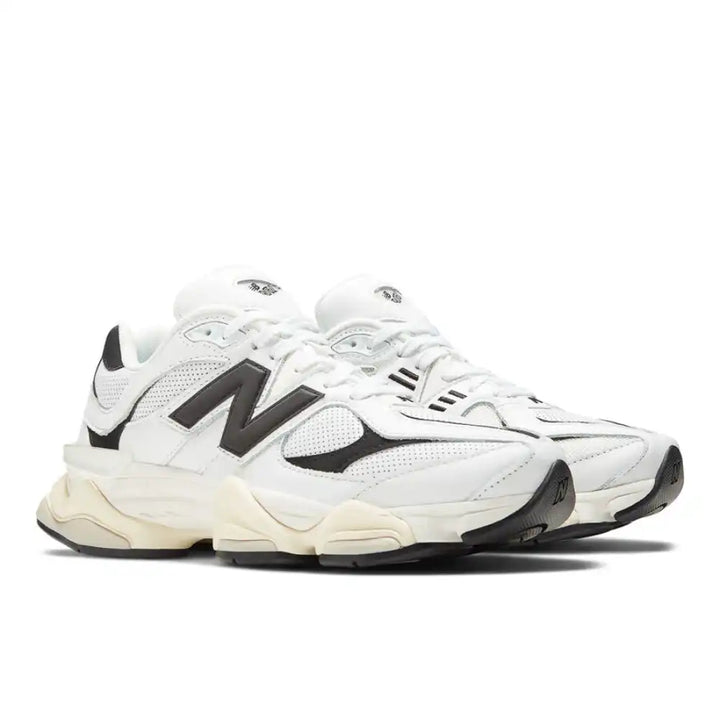 TÊNIS NEW BALANCE 9060 WHITE BLACK